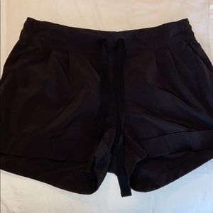 Lulu shorts